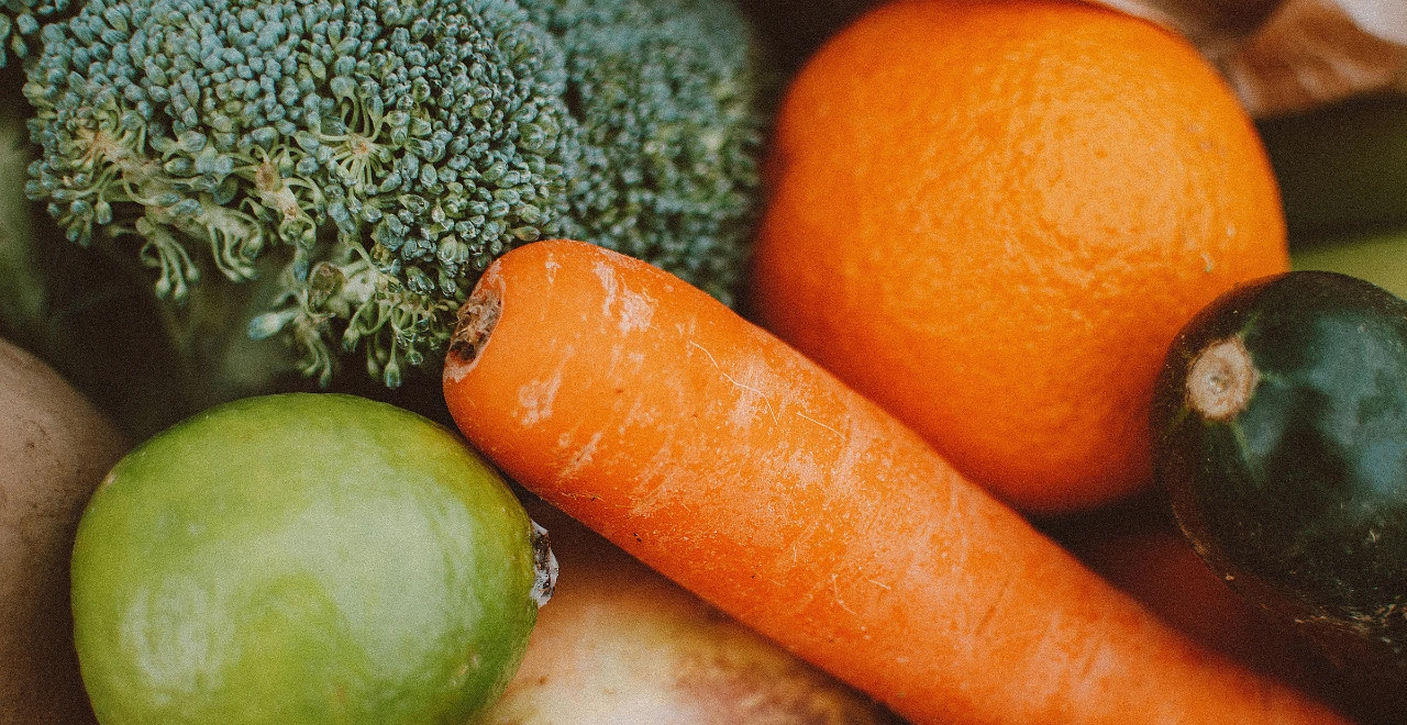 Récolte de légumes du potager en septembre